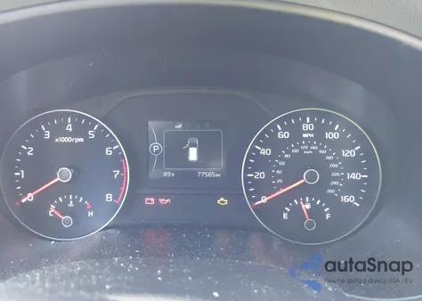 2018 Kia Sportage Lx z USA, uszkodzony, nr VIN KNDPMCAC1J7406181